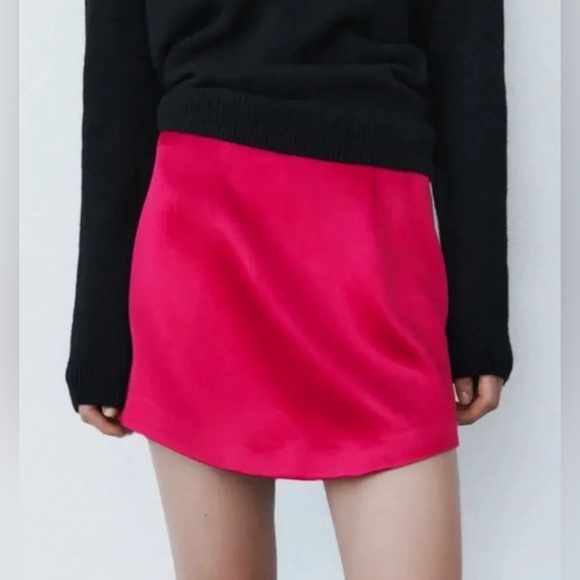 NWT ZARA Hot Pink Fuchsia Satin Effect Mini Skirt Size XS